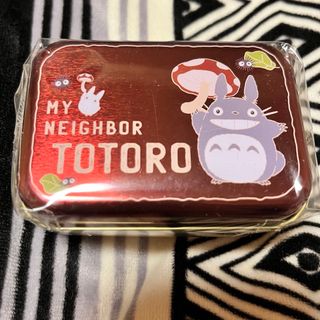 ジブリ(ジブリ)の【新品】トトロ　缶　小物入れ(キャラクターグッズ)