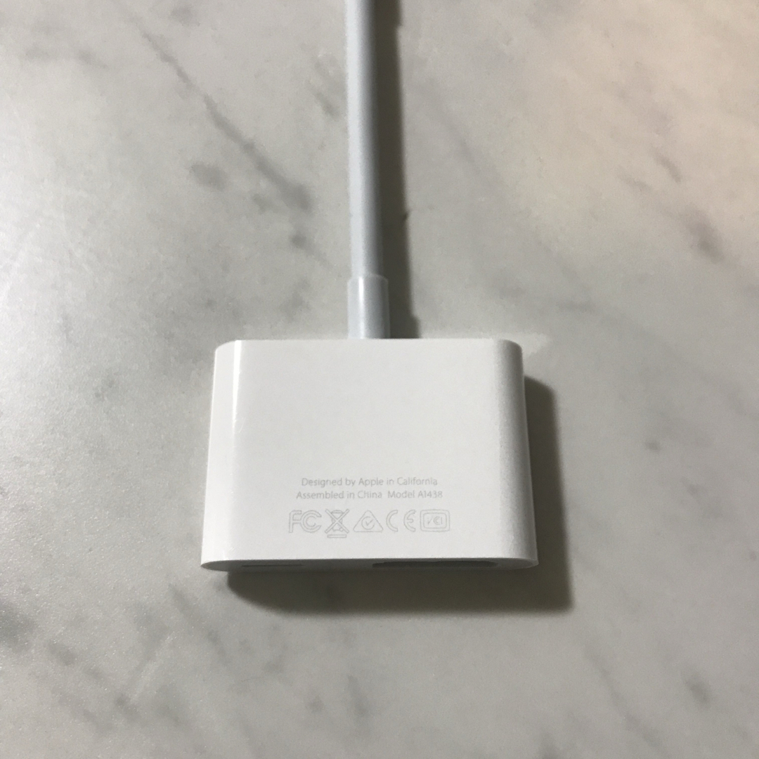 Apple(アップル)の⭐️純正品⭐️12時間以内発送⭐️APPLE MD826AM/A⭐️G スマホ/家電/カメラのテレビ/映像機器(映像用ケーブル)の商品写真