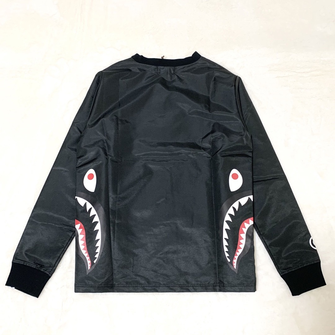 A BATHING APE(アベイシングエイプ)の希少 BAPE Side Zip Shark Windbreaker 黒 M メンズのトップス(その他)の商品写真