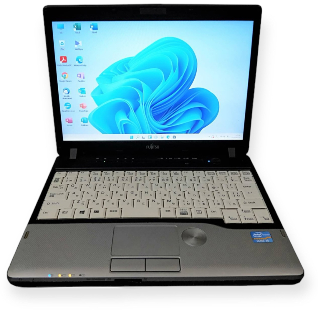 富士通(フジツウ)のD042243 Fujitsuノートパソコン Windows11オフィス付き スマホ/家電/カメラのPC/タブレット(ノートPC)の商品写真
