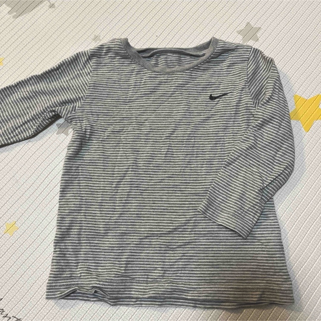 NIKE(ナイキ)のNIKE ロンT キッズ/ベビー/マタニティのベビー服(~85cm)(シャツ/カットソー)の商品写真