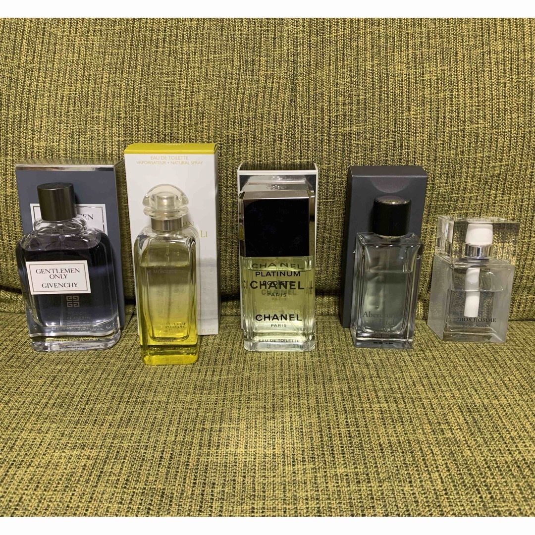 Dior(ディオール)の香水セット　GIVENCHY、HERMES、CHANEL、アバクロ、DIOR コスメ/美容の香水(香水(男性用))の商品写真