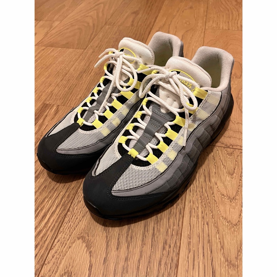 NIKE(ナイキ)の28cm Nike Air Max 95 OG Neon Yellow2020 メンズの靴/シューズ(スニーカー)の商品写真