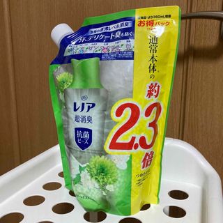 ピーアンドジー(P&G)のレノア 超消臭抗菌ビーズ グリーンミストの香りつめかえ用特大 1120ml(洗剤/柔軟剤)