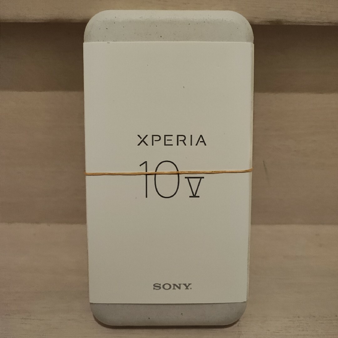 Xperia(エクスペリア)のエクスペリア10 V XQ-DC44 White SIMフリー スマホ/家電/カメラのスマートフォン/携帯電話(スマートフォン本体)の商品写真