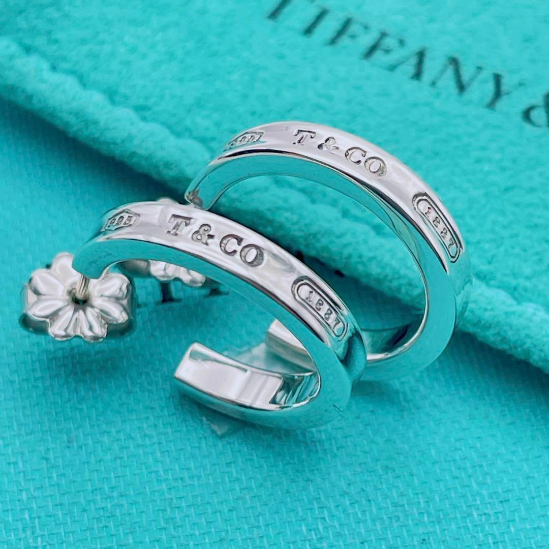 Tiffany & Co.(ティファニー)の【極美品】Tiffany & Co. ピアス　ナロー リング　シルバー925 レディースのアクセサリー(ピアス)の商品写真