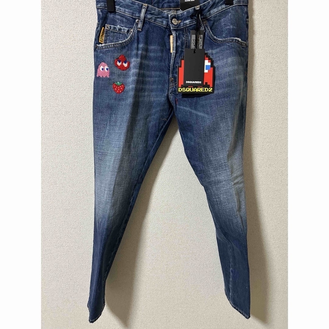 DSQUARED2(ディースクエアード)の新作！PAC-MAN MEDIUM WASH SKATER JEANS 48 メンズのパンツ(デニム/ジーンズ)の商品写真