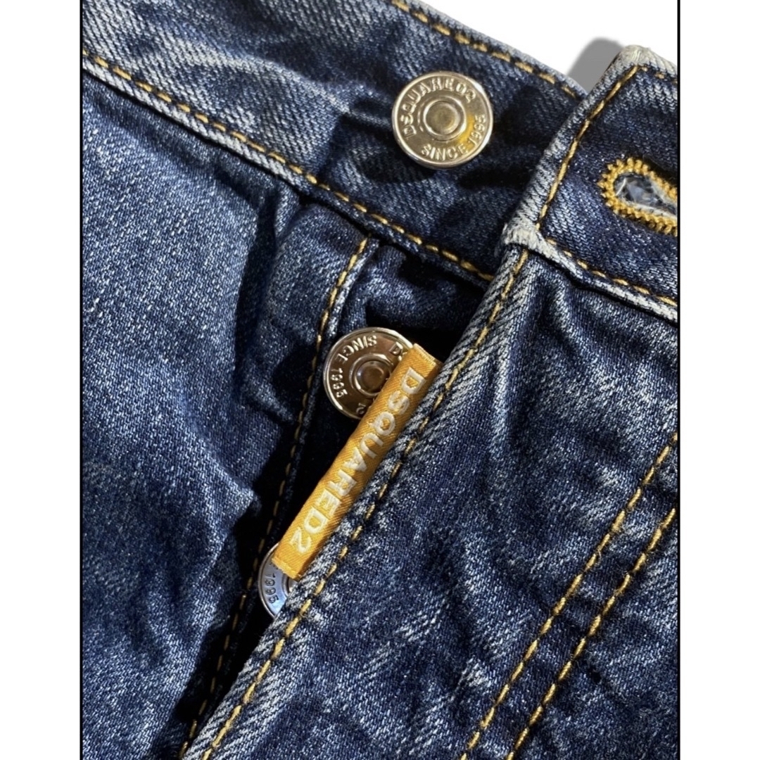 DSQUARED2(ディースクエアード)の新作！PAC-MAN MEDIUM WASH SKATER JEANS 48 メンズのパンツ(デニム/ジーンズ)の商品写真