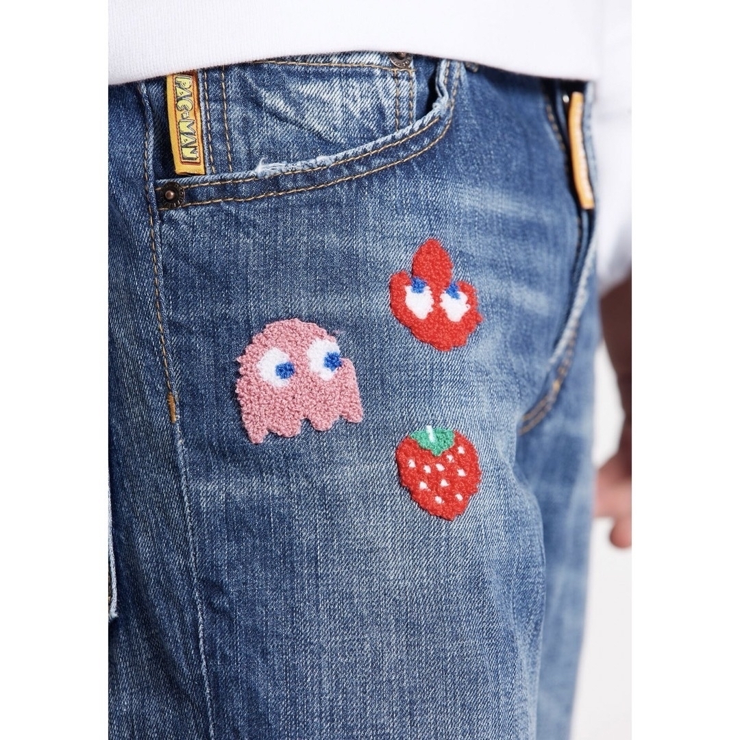 DSQUARED2(ディースクエアード)の新作！PAC-MAN MEDIUM WASH SKATER JEANS 48 メンズのパンツ(デニム/ジーンズ)の商品写真