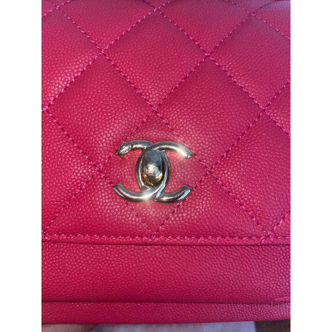 CHANEL(シャネル)のシャネル マトラッセ キャビアスキン 2wayバッグ ピンク レディースのバッグ(ショルダーバッグ)の商品写真