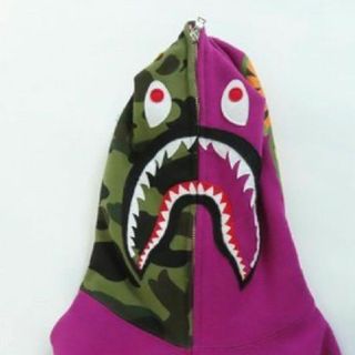 アベイシングエイプ(A BATHING APE)のアベイシングエイプ  シャークパーカー(パーカー)