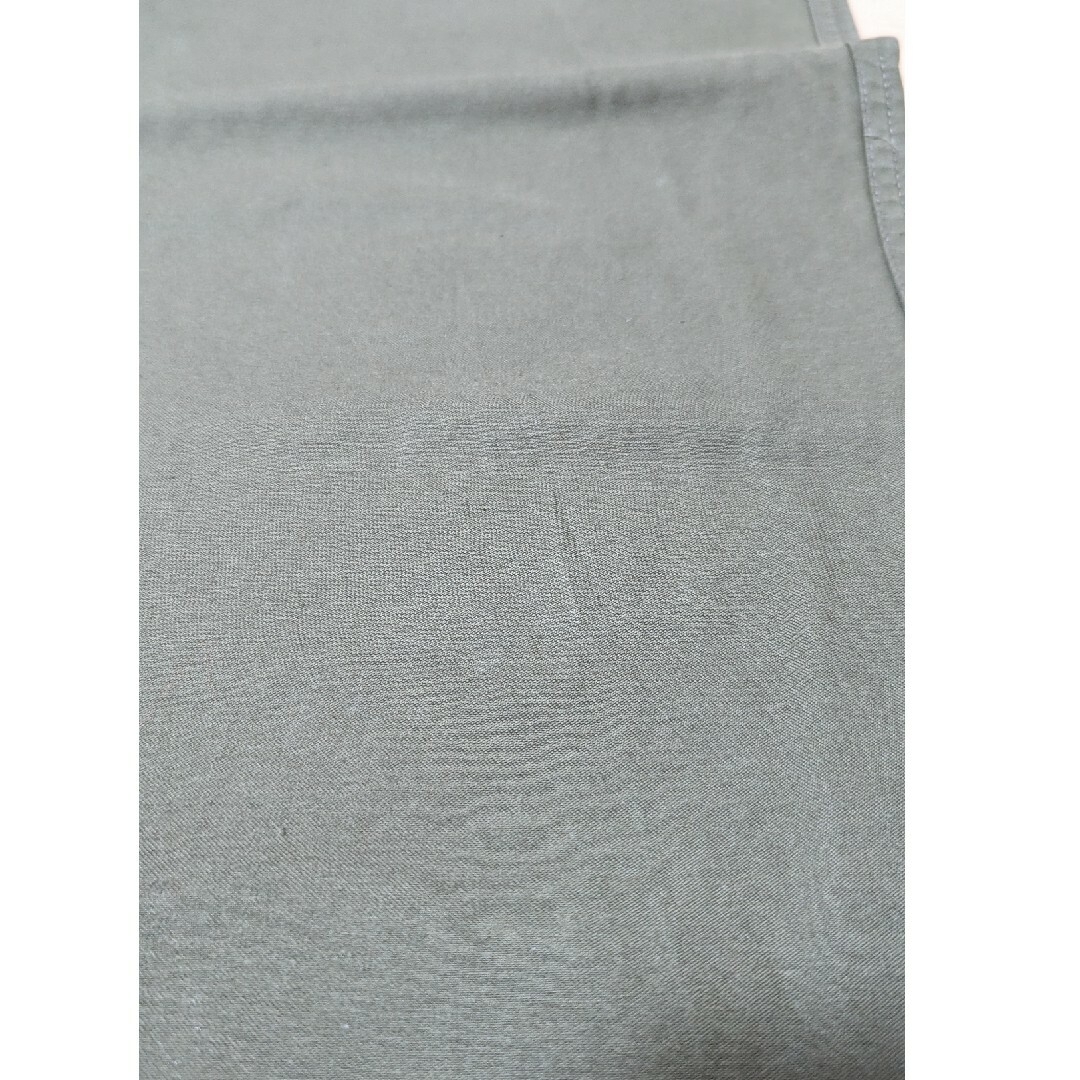 GU(ジーユー)のGU ワイドベイカーパンツ オリーブ Lサイズ メンズのパンツ(ワークパンツ/カーゴパンツ)の商品写真