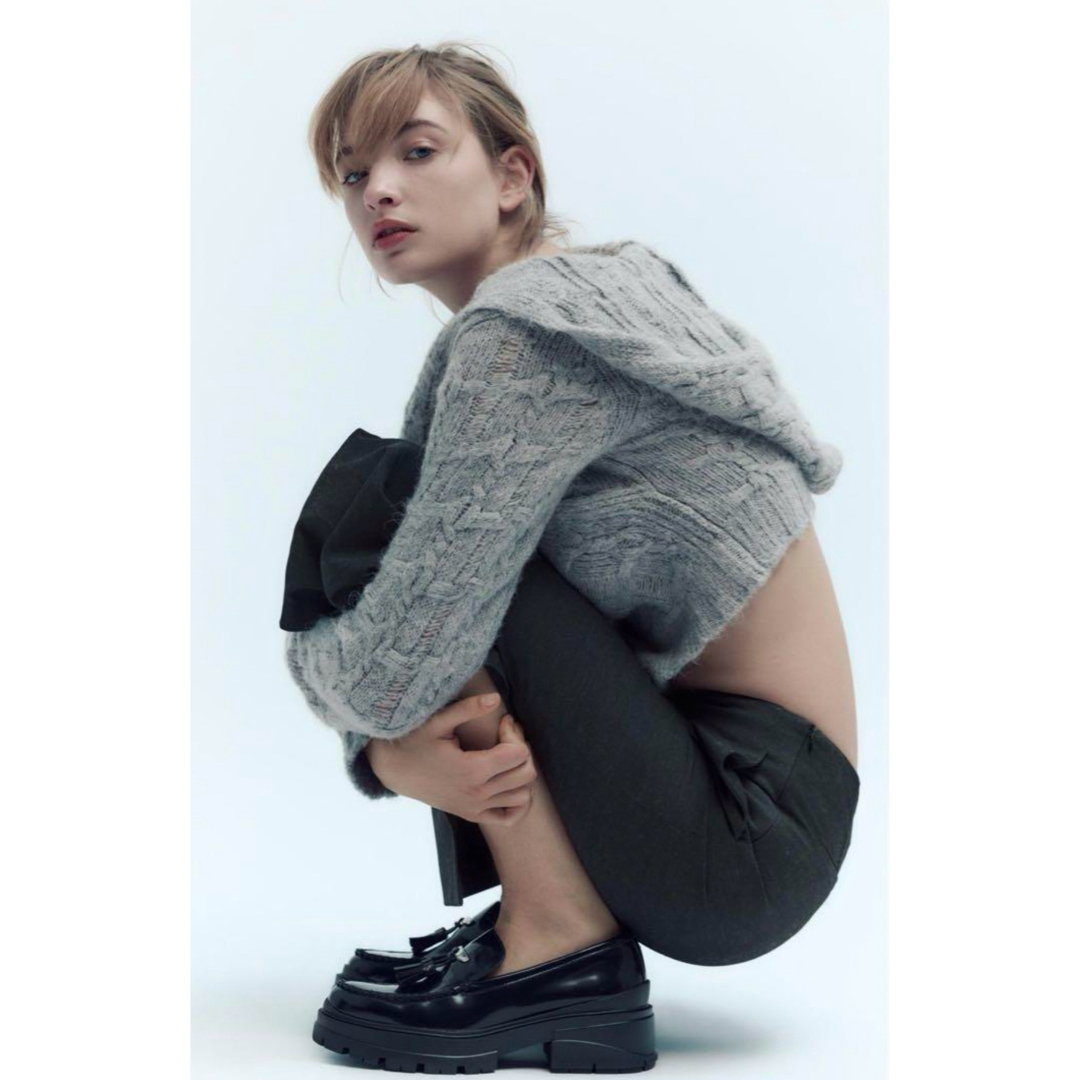 ZARA(ザラ)のちゃみ様専用 ZARA トラックソールローファー タッセルディテール レディースの靴/シューズ(ローファー/革靴)の商品写真