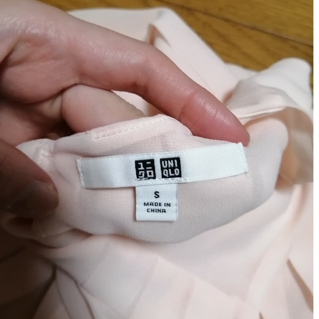 UNIQLO(ユニクロ)のUNIQLO　パックプリーツ　カットソー レディースのトップス(カットソー(半袖/袖なし))の商品写真