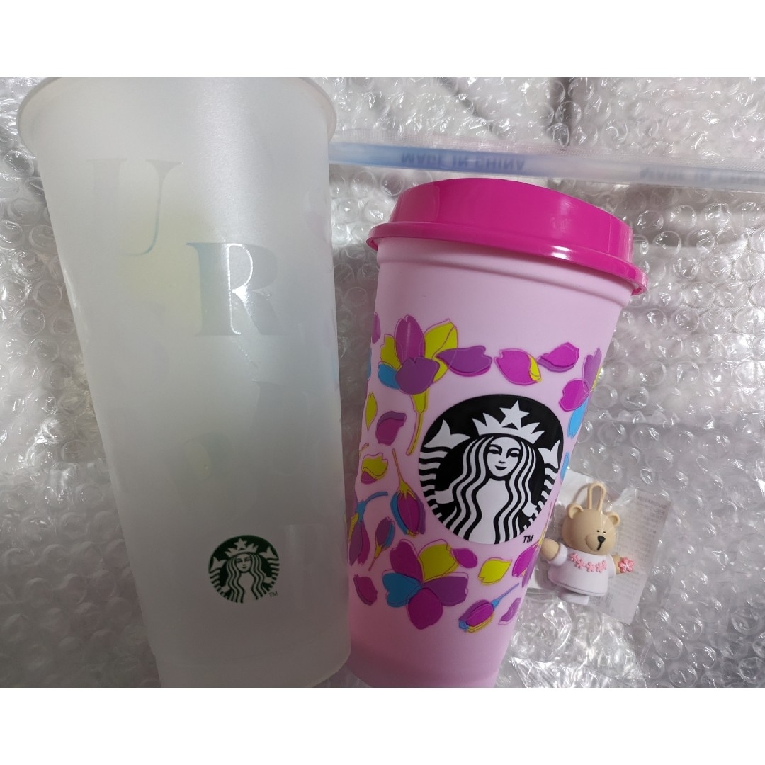 Starbucks(スターバックス)のスタバ　カラーチェンジコールドカップ　イエロー　さくらベアつきリユーザブルカップ インテリア/住まい/日用品のキッチン/食器(グラス/カップ)の商品写真