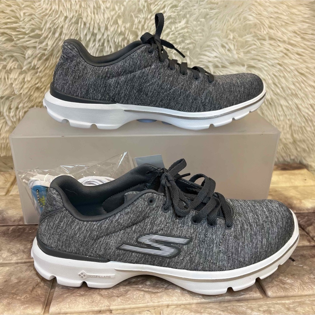 SKECHERS(スケッチャーズ)の新品　スケッチャーズgo walk 3 24cm レディースの靴/シューズ(スニーカー)の商品写真