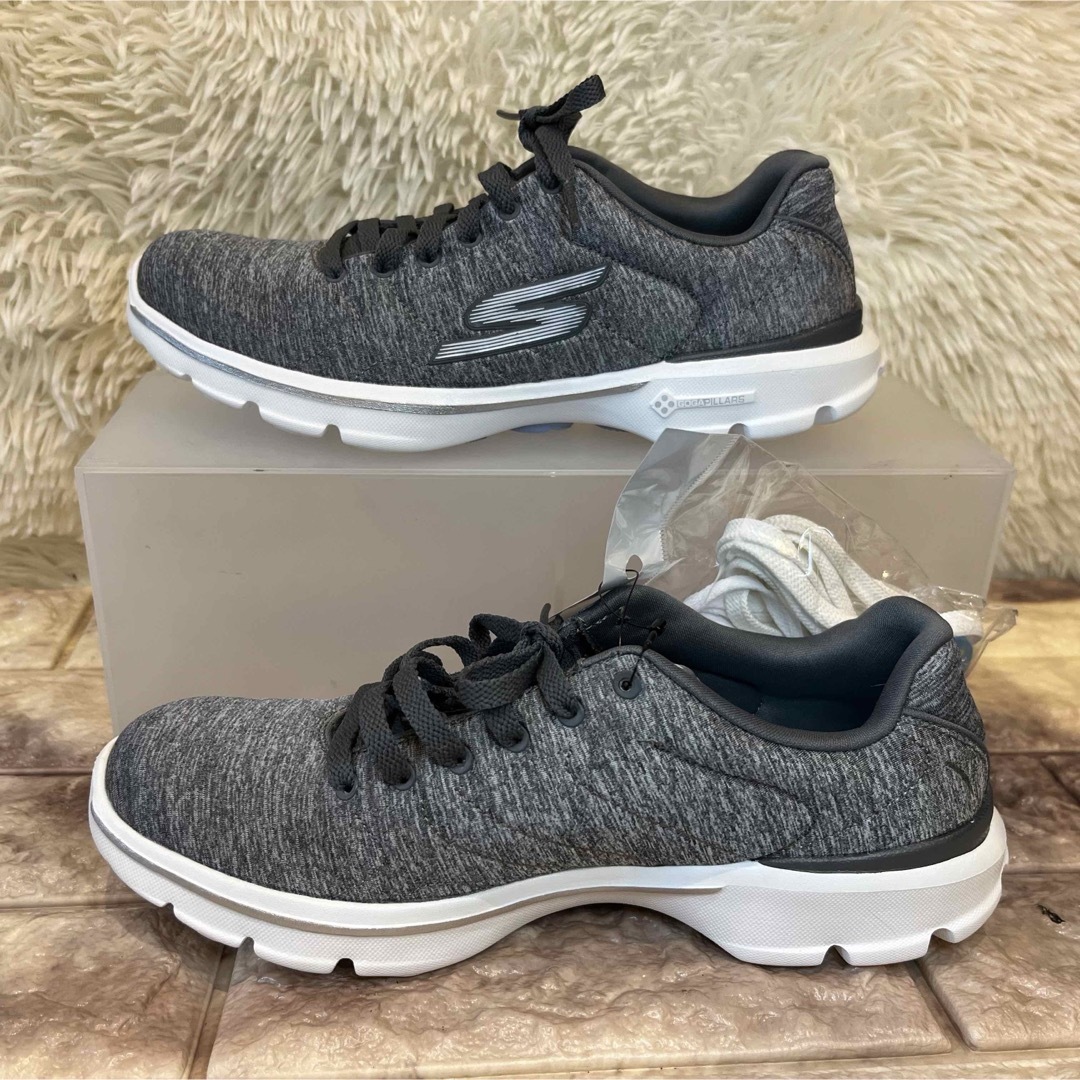 SKECHERS(スケッチャーズ)の新品　スケッチャーズgo walk 3 24cm レディースの靴/シューズ(スニーカー)の商品写真