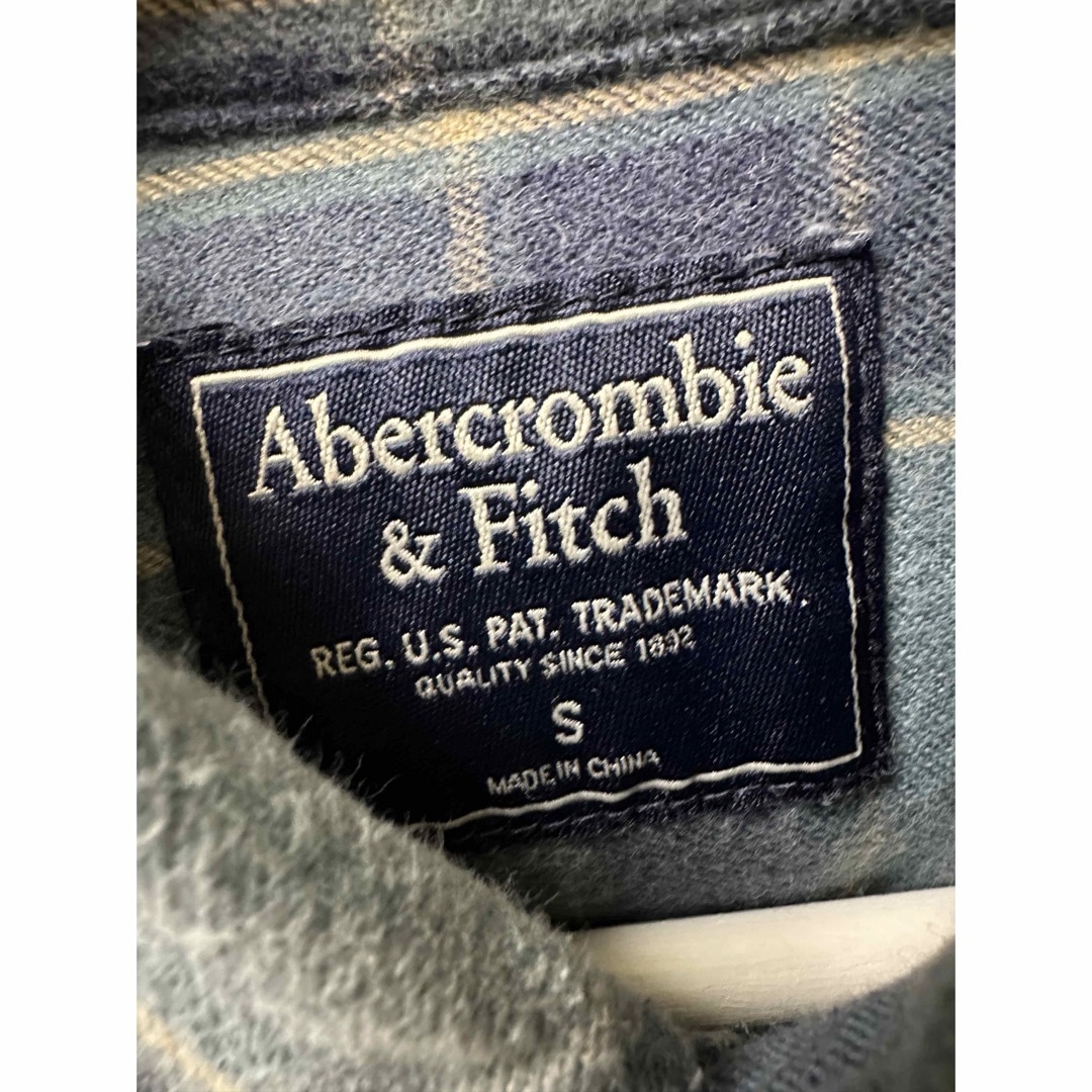 Abercrombie&Fitch(アバクロンビーアンドフィッチ)のアバクロユニセックス レディースのトップス(シャツ/ブラウス(長袖/七分))の商品写真