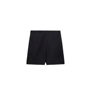 ザラ(ZARA)の【新品未開封】ZARA ハイライズバミューダパンツ/XS/black(ショートパンツ)