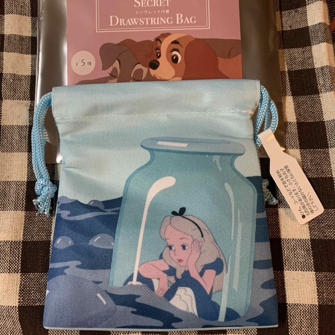 Disney(ディズニー)のディズニー　シークレット巾着（アリス） エンタメ/ホビーのおもちゃ/ぬいぐるみ(キャラクターグッズ)の商品写真