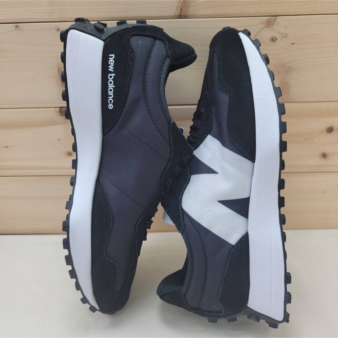 New Balance(ニューバランス)のニューバランス MS327CPG  ブラック 25.5cm レディースの靴/シューズ(スニーカー)の商品写真