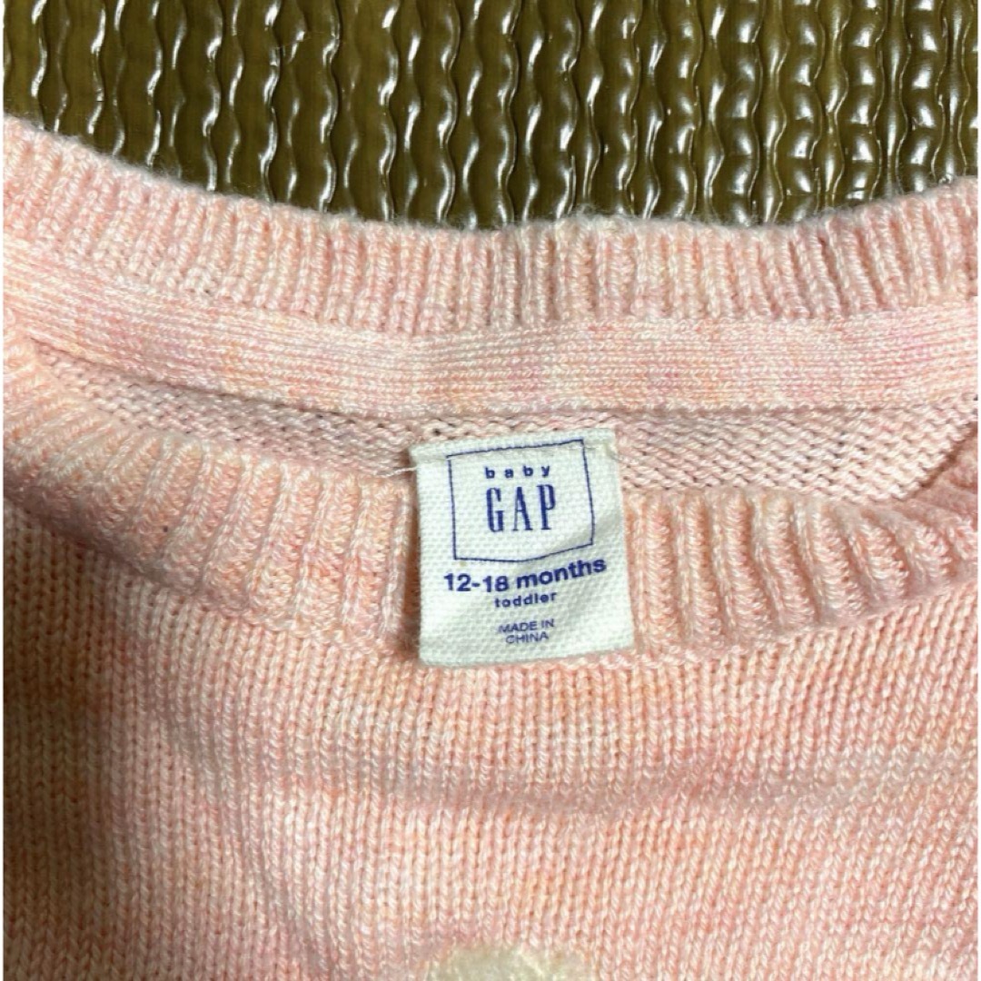 babyGAP(ベビーギャップ)のbaby GAP ピンク袖フリルニットセーター　女の子　シロクマ　12-18m キッズ/ベビー/マタニティのベビー服(~85cm)(ニット/セーター)の商品写真