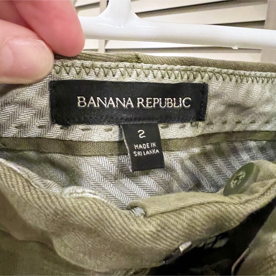 Banana Republic(バナナリパブリック)のバナナリパブリック　パンツ　カーキ　カーゴ風 メンズのパンツ(ワークパンツ/カーゴパンツ)の商品写真