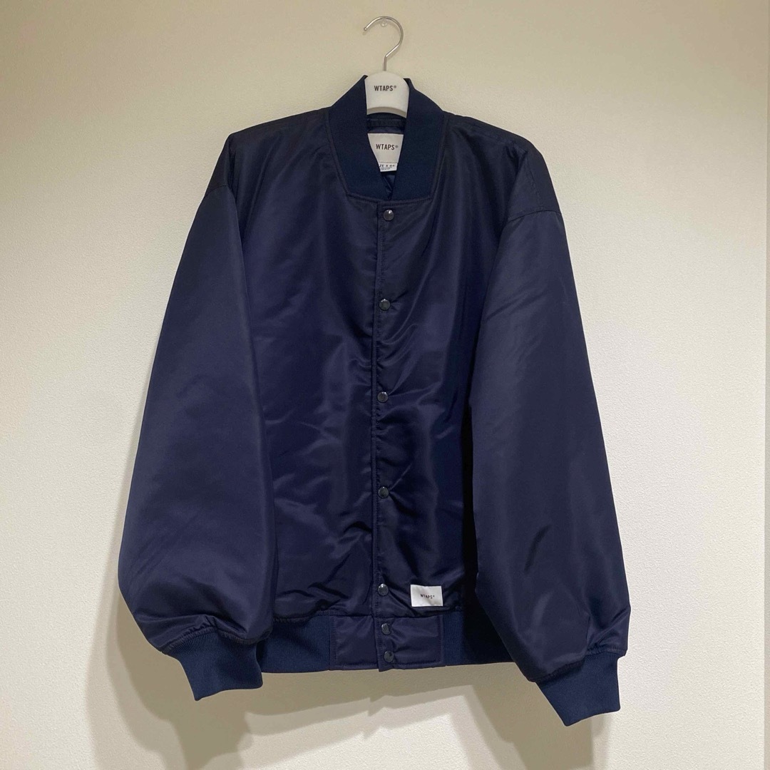 W)taps(ダブルタップス)のWTAPS ダブルタップス TEAM JACKET NYLON. TW メンズのジャケット/アウター(フライトジャケット)の商品写真