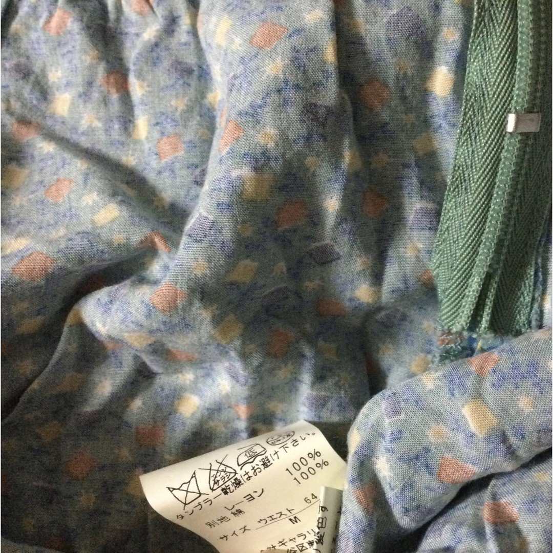 POU DOU DOU(プードゥドゥ)の新品 POU DOU DOU 花柄スカート ペチコート付き レディースのスカート(ひざ丈スカート)の商品写真