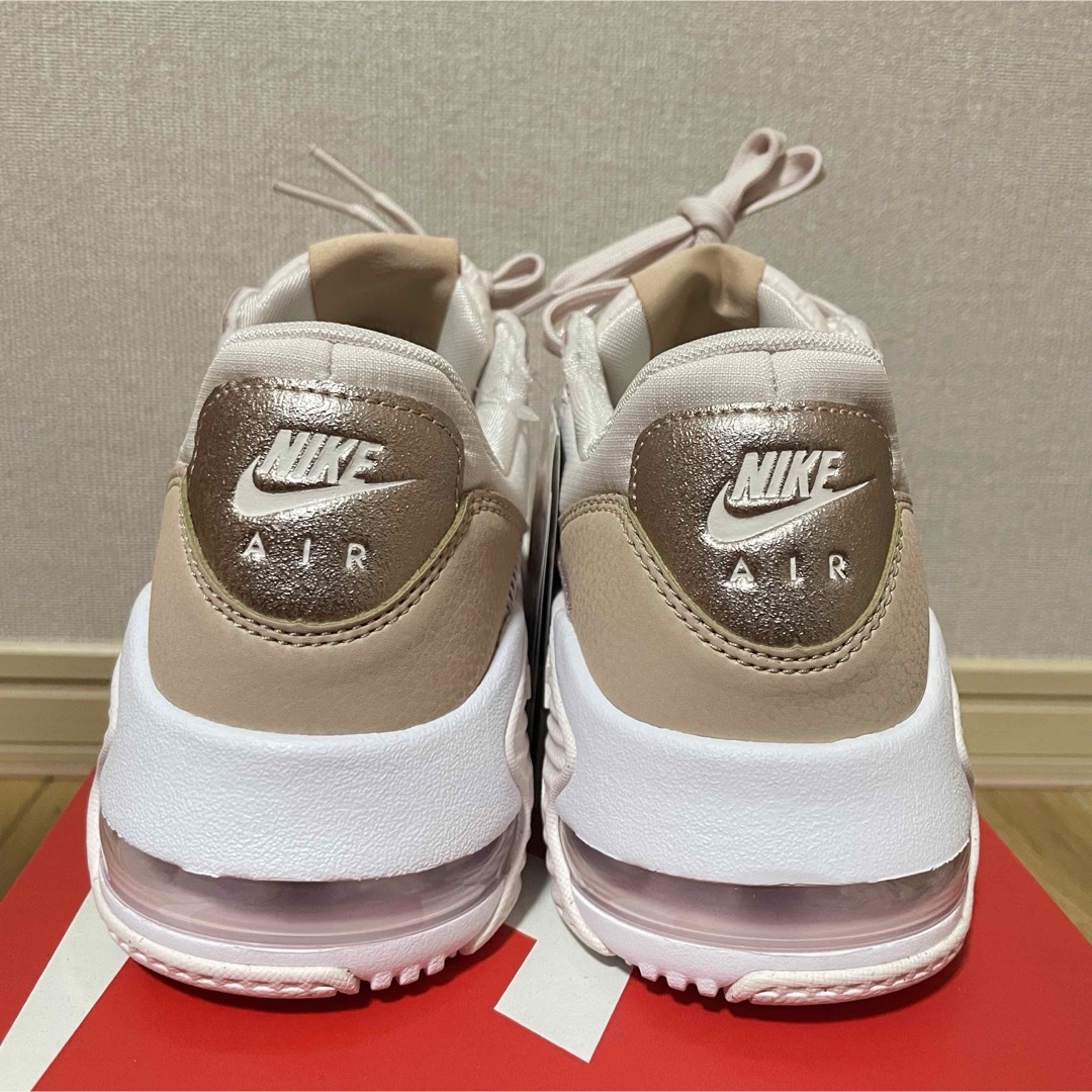 NIKE(ナイキ)の新品 ナイキ ウィメンズ エアマックスエクシーDX0113-600 24.5cm レディースの靴/シューズ(スニーカー)の商品写真