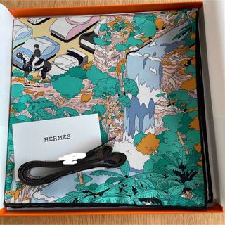 エルメス(Hermes)の【タグ付き新品】HERMES エルメス　スカーフ　2022春夏　カレ(バンダナ/スカーフ)