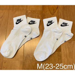 ナイキ(NIKE)の新品　ナイキ　M(23-25cm)  エッセンシャル　アンクルソックス　白2足(ソックス)