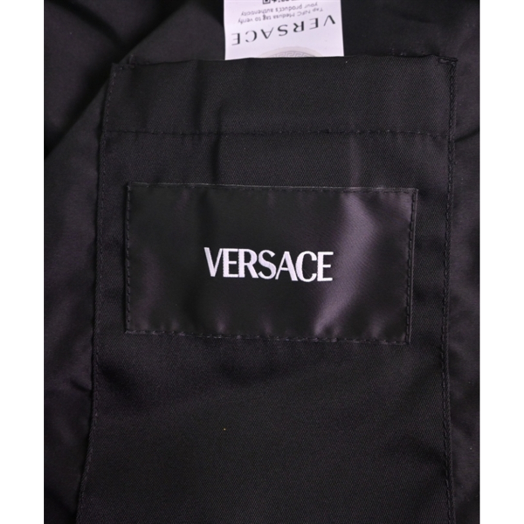VERSACE - VERSACE ヴェルサーチ ダウンジャケット/ダウンベスト VERSACE - VERSACE ヴェルサーチ ダウンジャケット/ダウンベスト