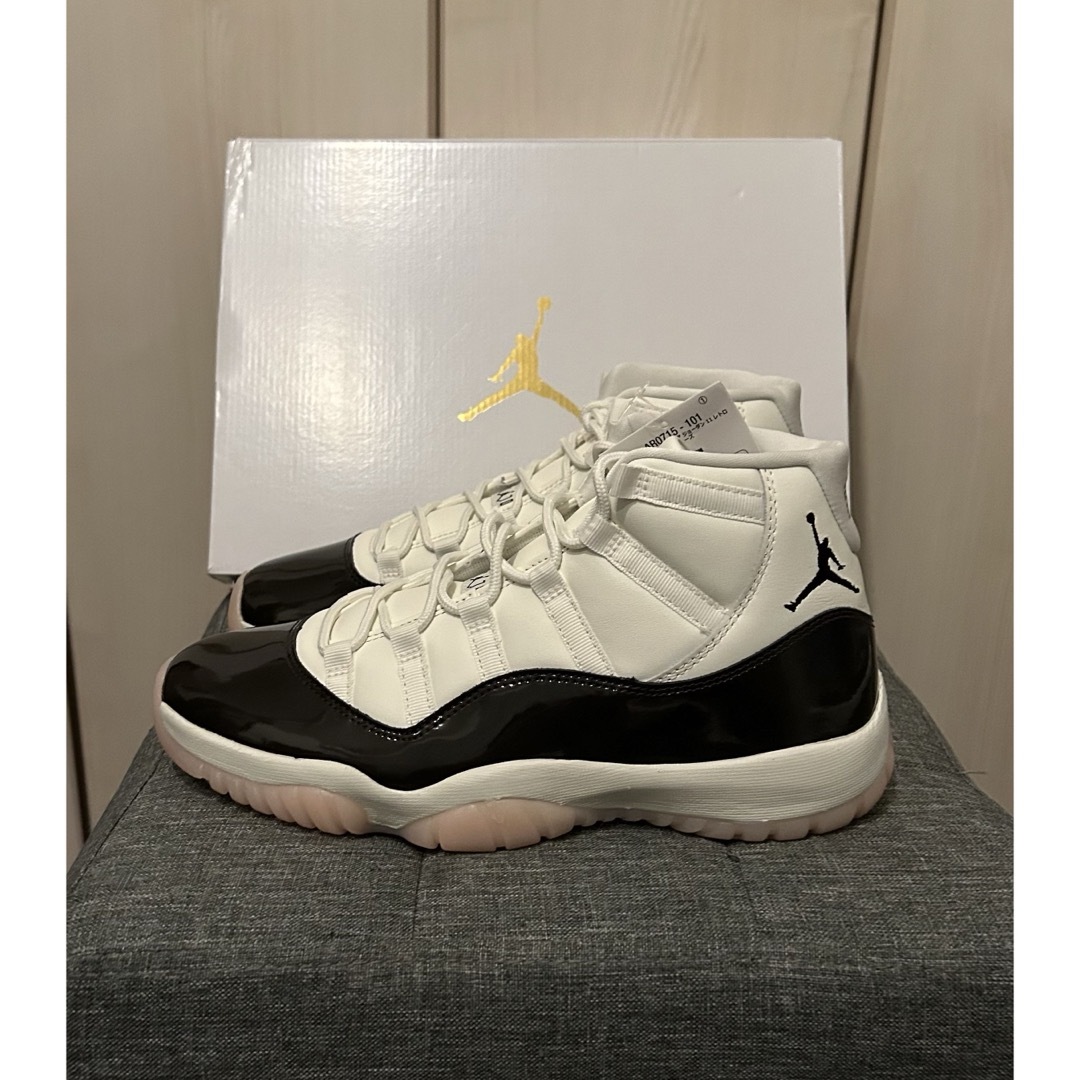 Jordan Brand（NIKE）(ジョーダン)のAIR Jordan 11 neapolitan 28cm ジョーダン NIKE レディースの靴/シューズ(スニーカー)の商品写真