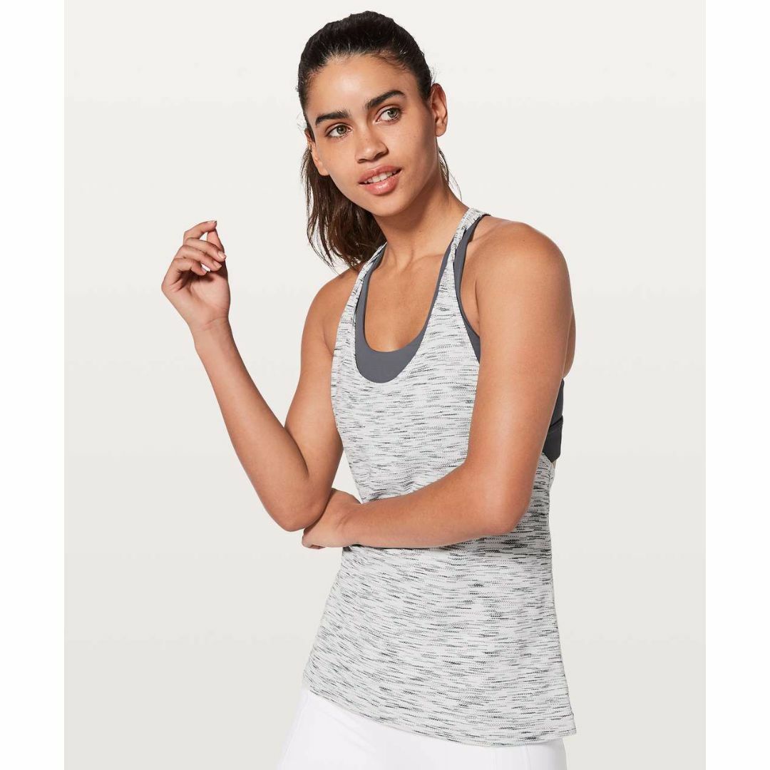 lululemon(ルルレモン)のルルレモン Lululemon Twist & Toil Tank 4 レディースのトップス(タンクトップ)の商品写真