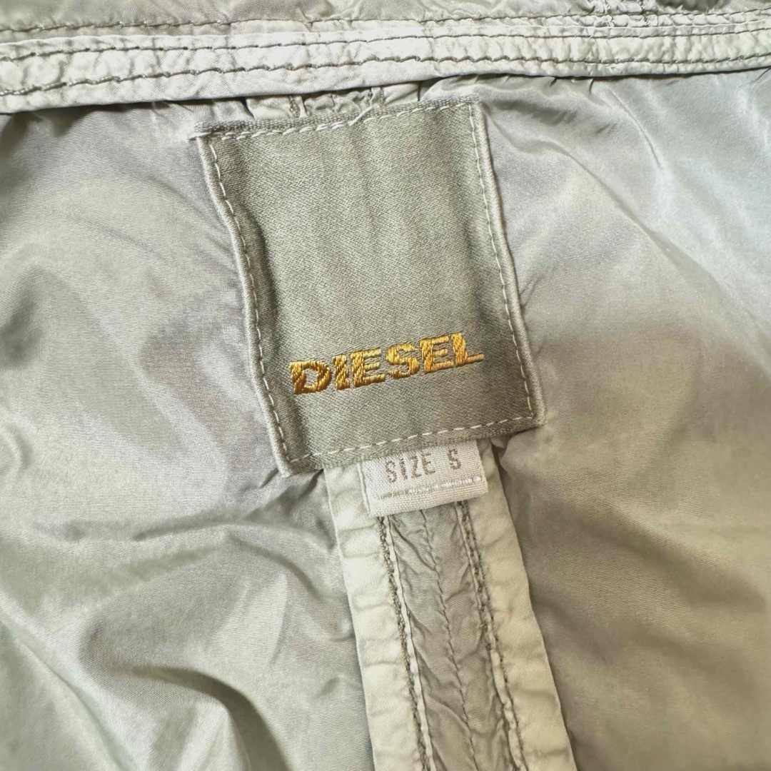 DIESEL(ディーゼル)の送料込み　DIESEL  ディーゼル　アウター　コート　パーカー レディースのジャケット/アウター(その他)の商品写真