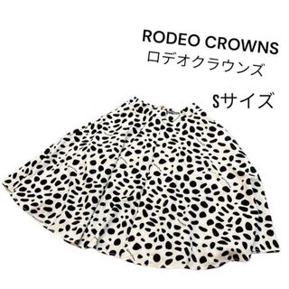 ロデオクラウンズ(RODEO CROWNS)のRODEO CROWNS 未使用に近い レーススカート 牛柄スカート サイズ:S(ひざ丈スカート)