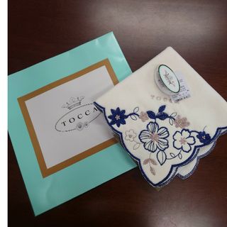 TOCCA刺繍入り大判タオルハンカチタグ付き新品未使用！(ハンカチ)