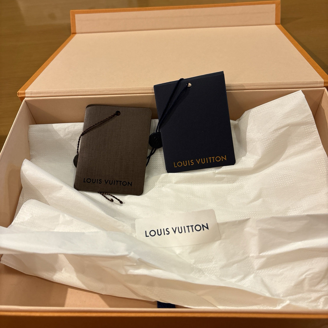 LOUIS VUITTON(ルイヴィトン)の#超美品ルイビトンレディースモノグラムブラウスホワイトカラーモノグラムコットン製 レディースのレディース その他(その他)の商品写真