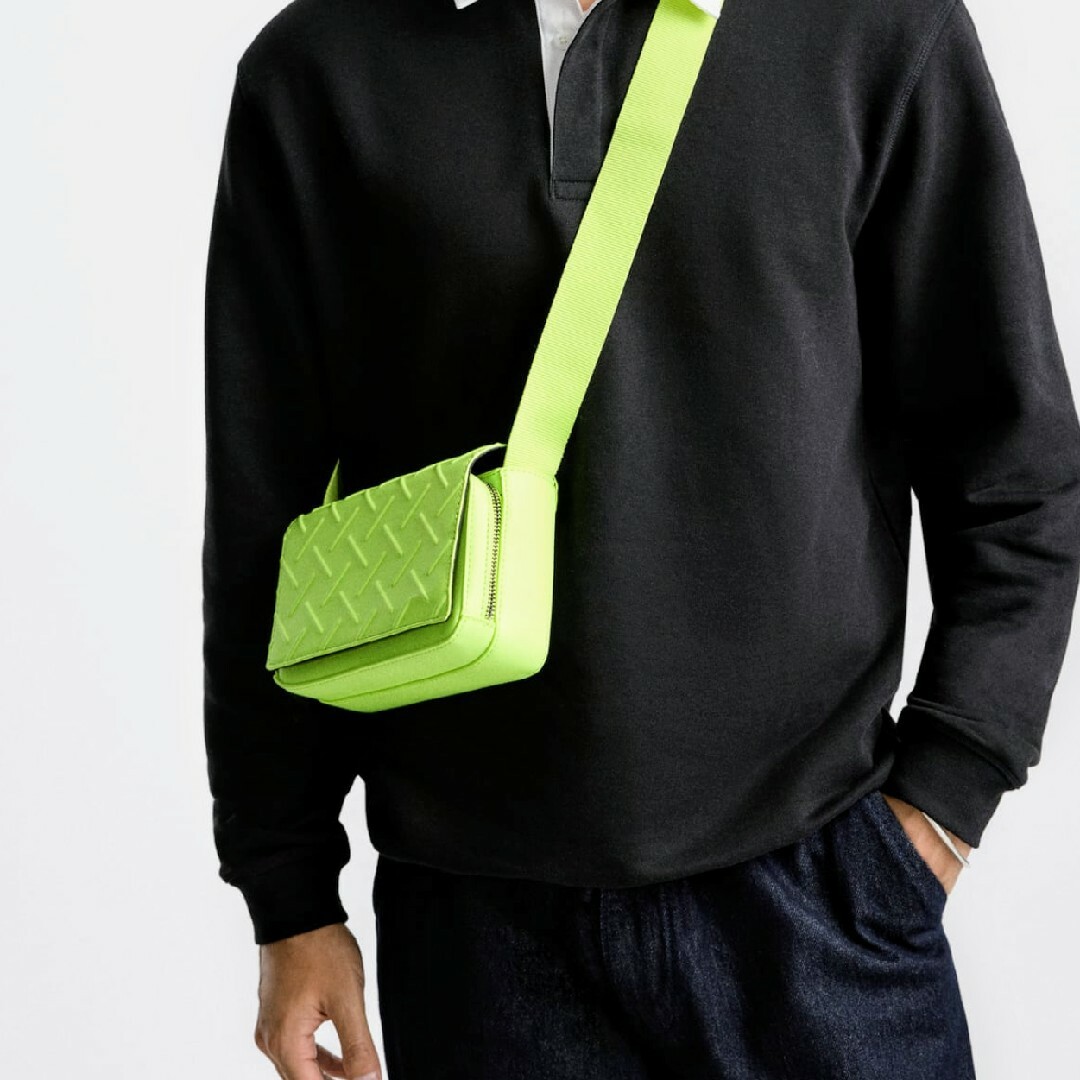 ZARA(ザラ)のZARA ザラ ボディバッグ ショルダーバッグ 男女兼用 スマホケース 新品 メンズのバッグ(ショルダーバッグ)の商品写真
