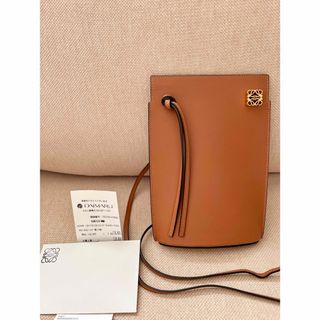 ロエベ(LOEWE)のロエベ　ダイスポケット　新品未使用　タン(ショルダーバッグ)