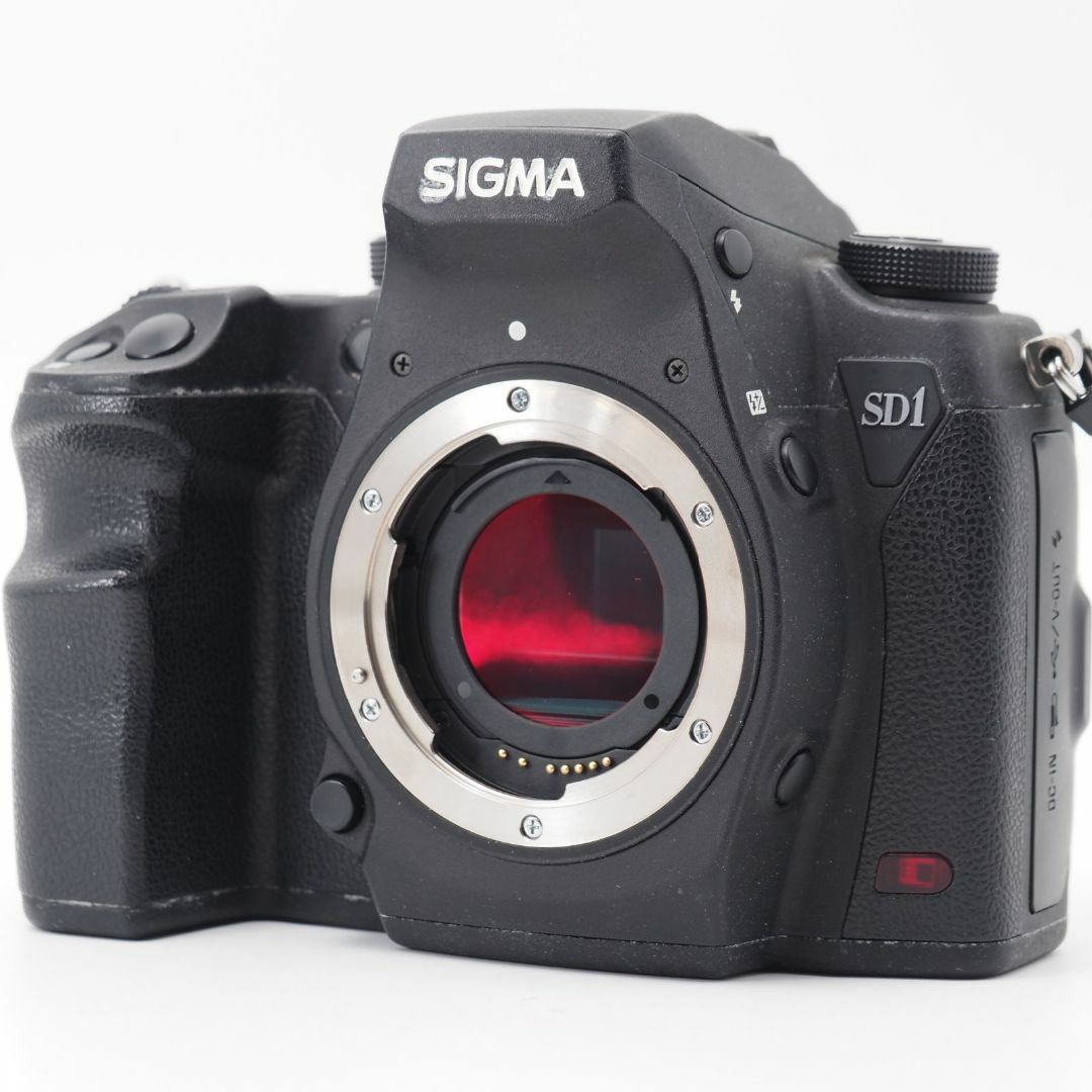 SIGMA(シグマ)の101767☆良品☆SIGMA デジタル一眼レフカメラ SD1Merril スマホ/家電/カメラのカメラ(デジタル一眼)の商品写真