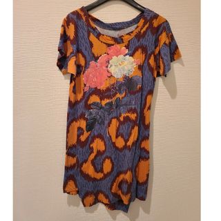 ヴィヴィアンウエストウッド(Vivienne Westwood)の【ヴィヴィアン】レオパード柄カットソー(カットソー(長袖/七分))