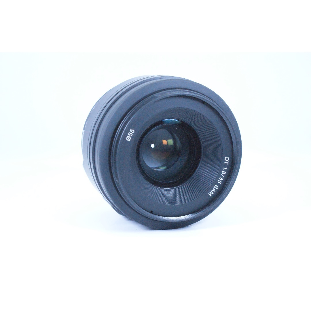 SONY(ソニー)のSONY DT 35mm F1.8 SAM 新品級の超美品#71 スマホ/家電/カメラのカメラ(レンズ(単焦点))の商品写真