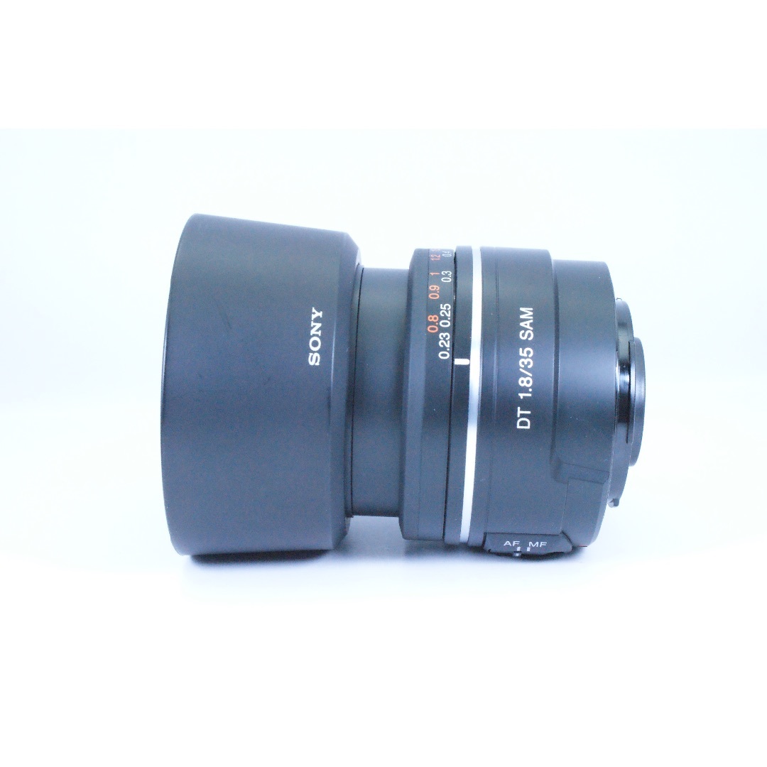 SONY(ソニー)のSONY DT 35mm F1.8 SAM 新品級の超美品#71 スマホ/家電/カメラのカメラ(レンズ(単焦点))の商品写真