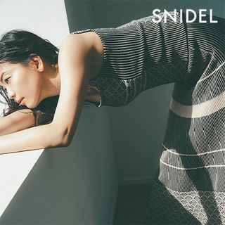 スナイデル(SNIDEL)のニットSNIDEL スカート ニットタンク セットアップ ロングスカート (セット/コーデ)