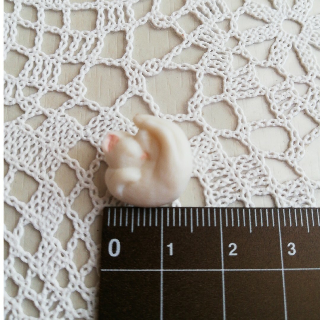 レトロ　ボタン　猫　ねこ　ネコ　８個 ハンドメイドの素材/材料(各種パーツ)の商品写真