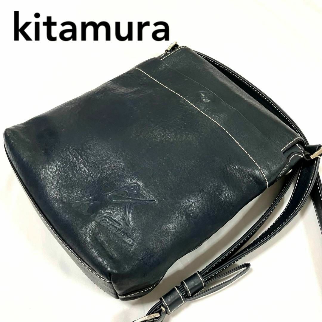 Kitamura(キタムラ)のキタムラ　高田純次　レディk ショルダーバッグ　紺色　赤　革　レザー　ネイビー メンズのバッグ(ショルダーバッグ)の商品写真