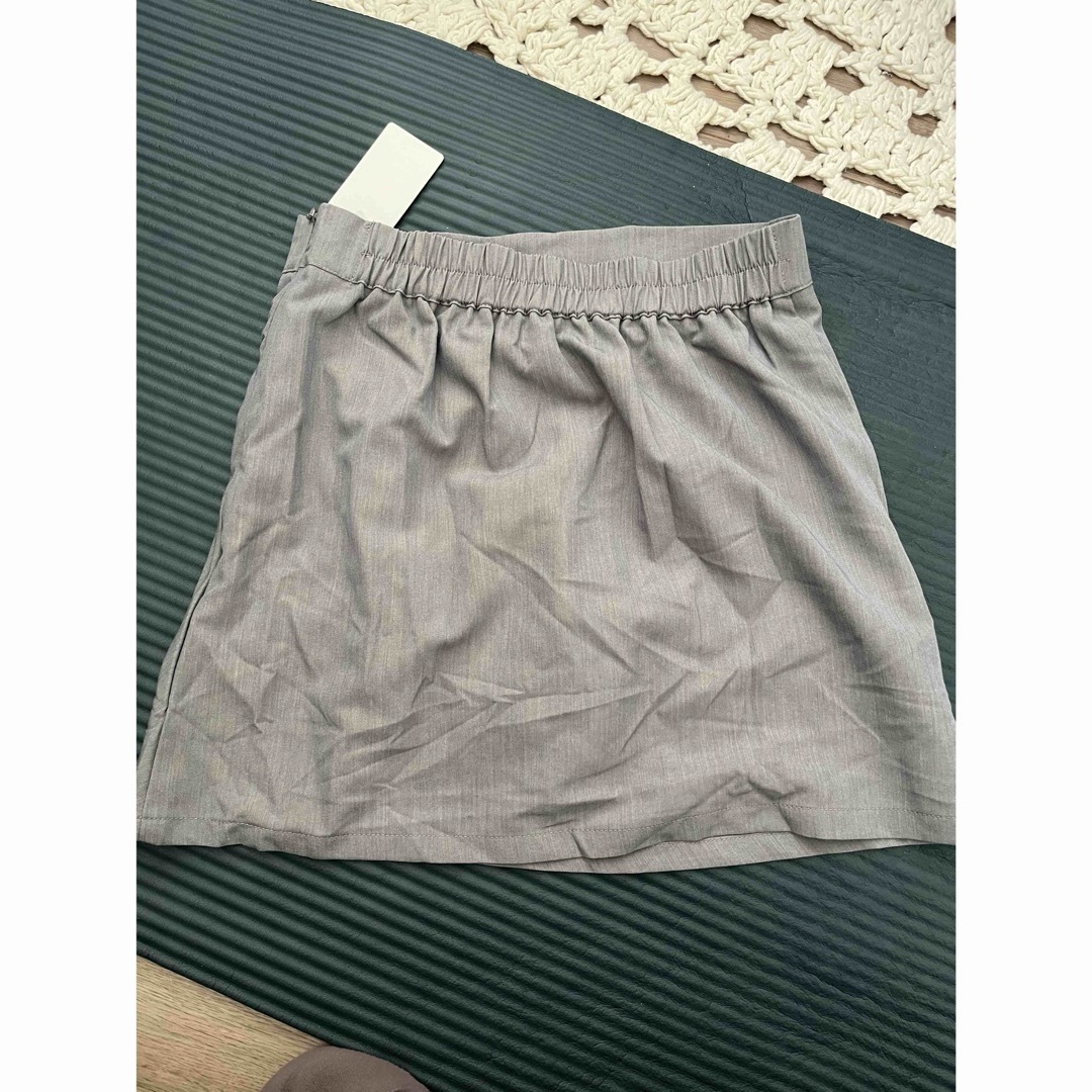 SHEIN(シーイン)の新品未使用　DAZY ラッフルヘム 中丈 ボディコン スカート レディース レディースのスカート(ミニスカート)の商品写真