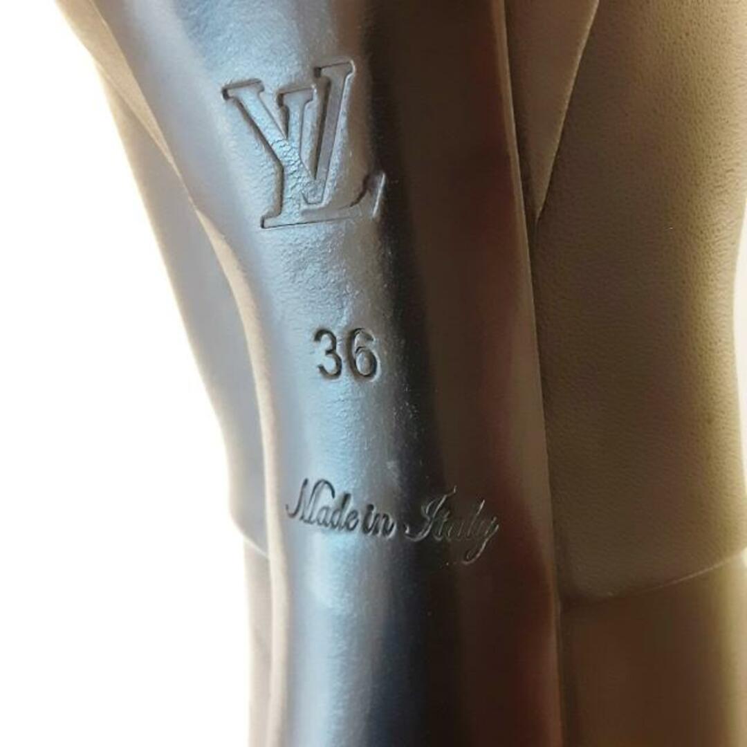 LOUIS VUITTON(ルイヴィトン)のLOUIS VUITTON(ルイヴィトン) ショートブーツ 36 レディース - 黒×ゴールド アウトソール張替済 レザー×金属素材 レディースの靴/シューズ(ブーツ)の商品写真